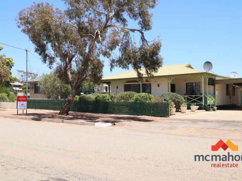 25 Baxter Road, Cunderdin, WA 6407