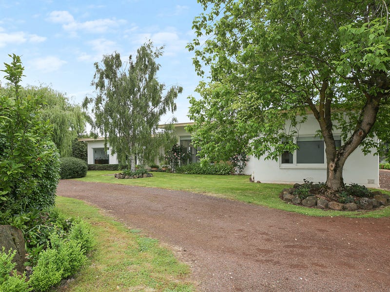 999 Kurweeton Road, Derrinallum, Vic 3325 Property Details