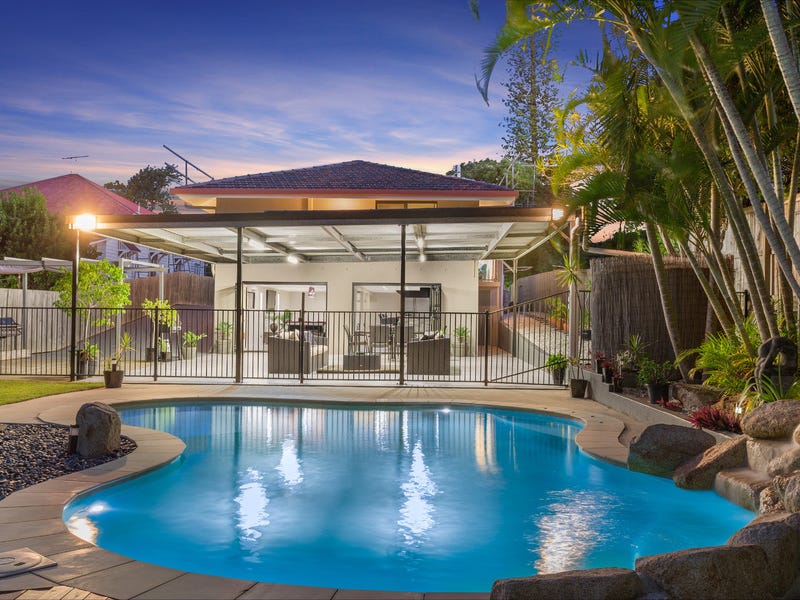 19 Ashton Street, Wynnum, Qld 4178 Property Details