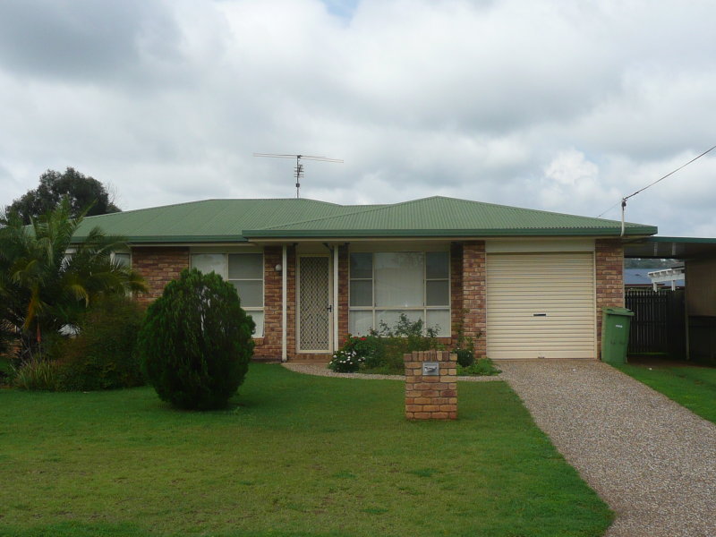 13 Shannon Court, Oakey, QLD 4401