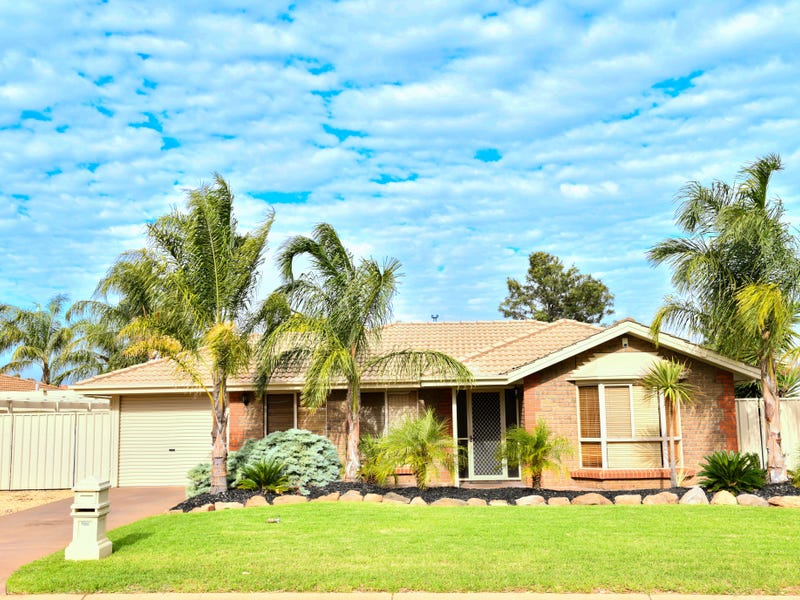 28 Roseworthy Drive, Andrews Farm, SA 5114