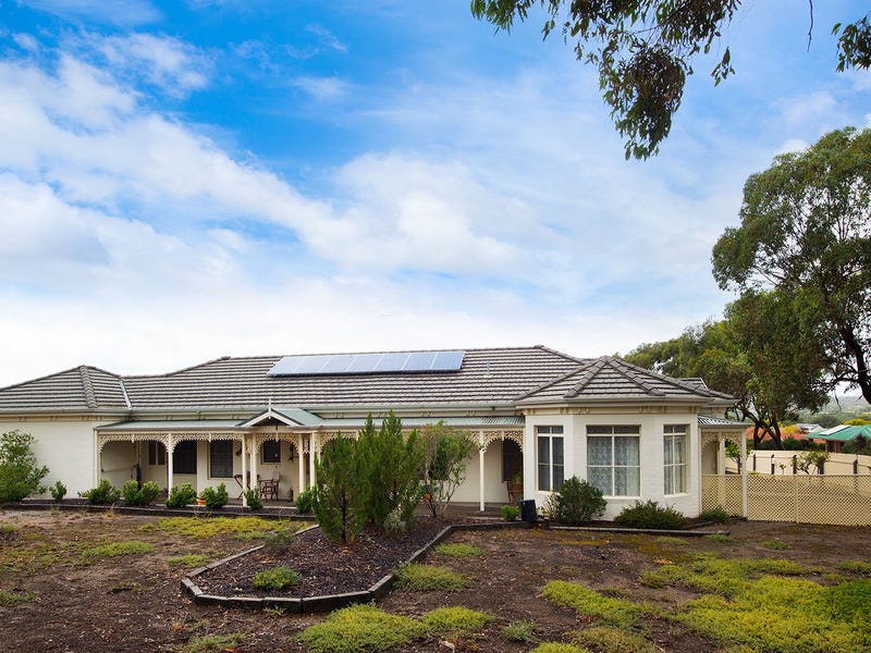 75 Brown Street, Castlemaine, Vic 3450 Property Details