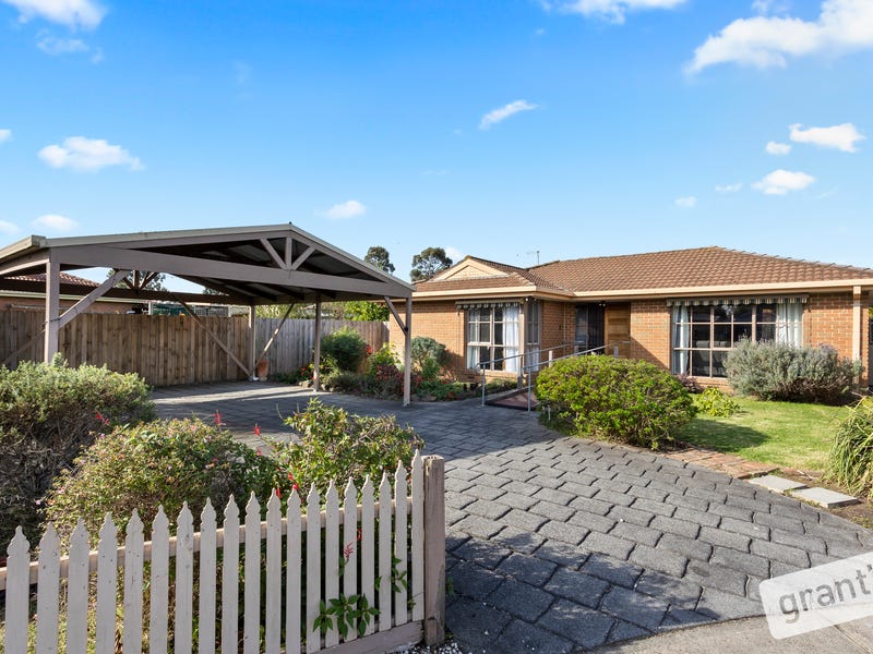 9 Willunga Court, Berwick, Vic 3806 House for Sale