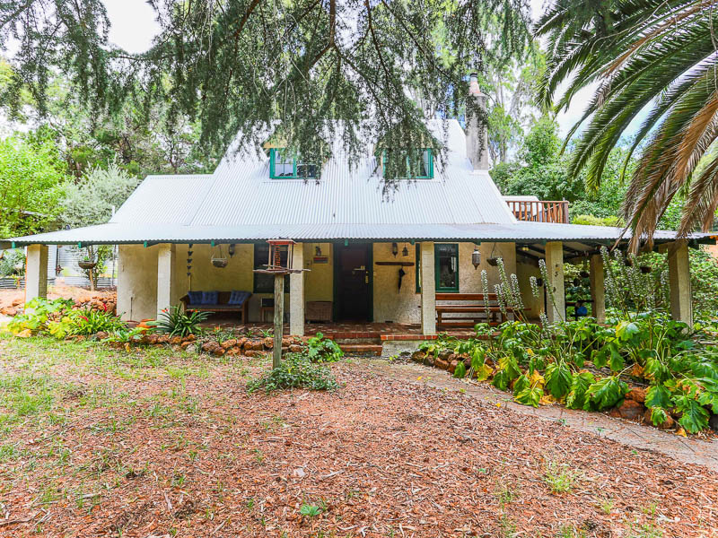 Houses for Sale in Glen Forrest, WA 6071