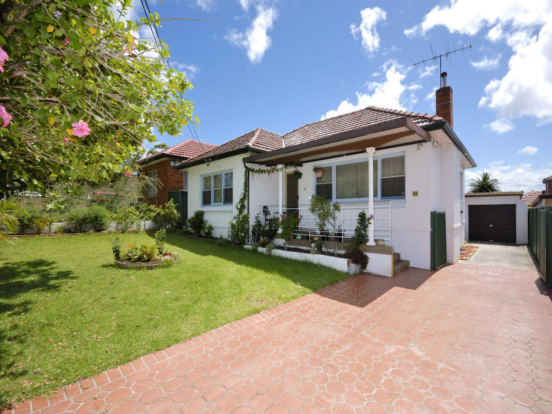 39 Kareena Rd, Miranda, NSW 2228 Property Details