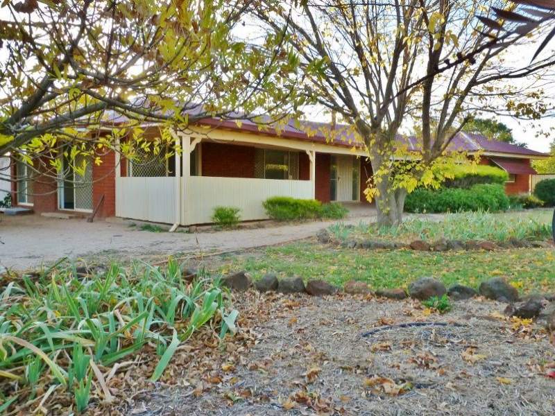 1 Brown Street, Cudal, NSW 2864 Property Details