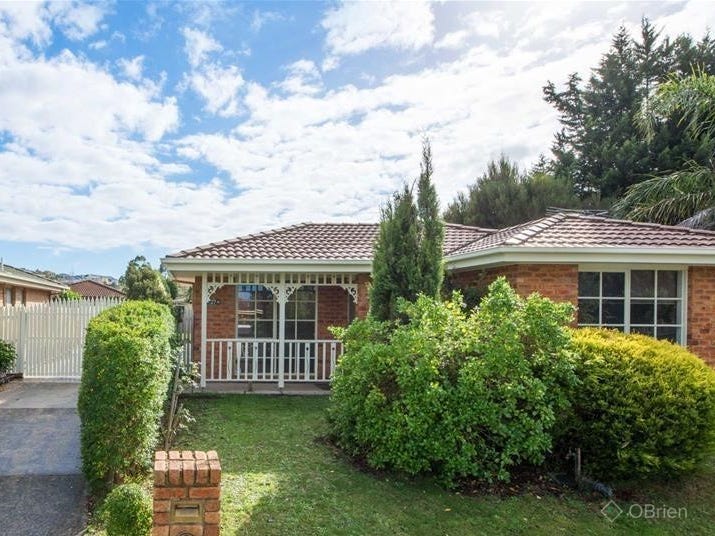 27 The Gateway, Berwick, VIC 3806