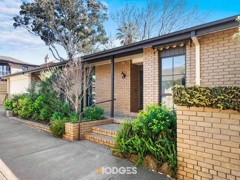 4/20 Linacre Road, Hampton, Vic 3188 Property Details