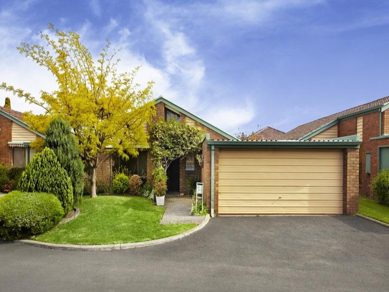 2 Everest Drive, Cheltenham, Vic 3192 Property Details