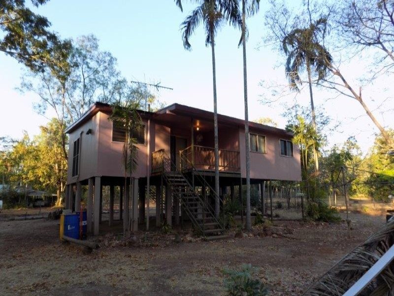 21 Mardango Cres, Batchelor, NT 0845