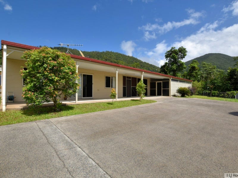 35 Pease Street, Tully, QLD 4854