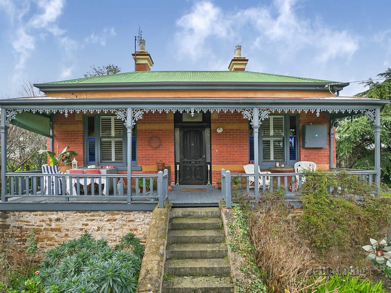 8 Spring Street, Maldon, VIC 3463