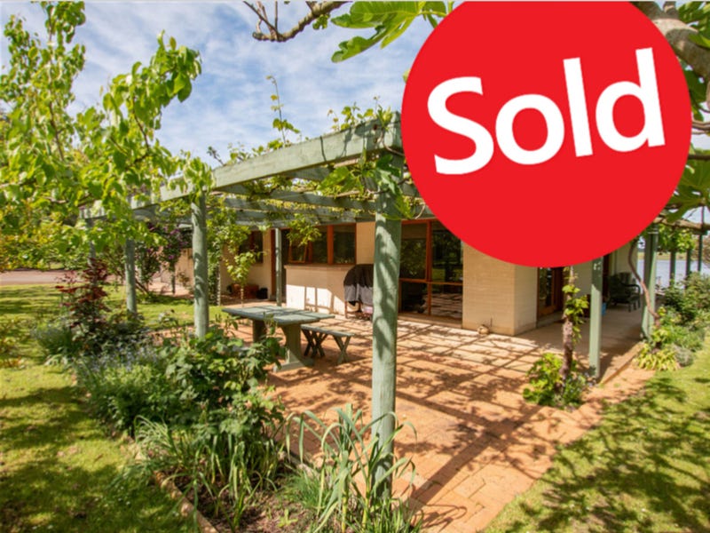 1519 WarrnamboolCaramut Road, Winslow, Vic 3281 Property Details