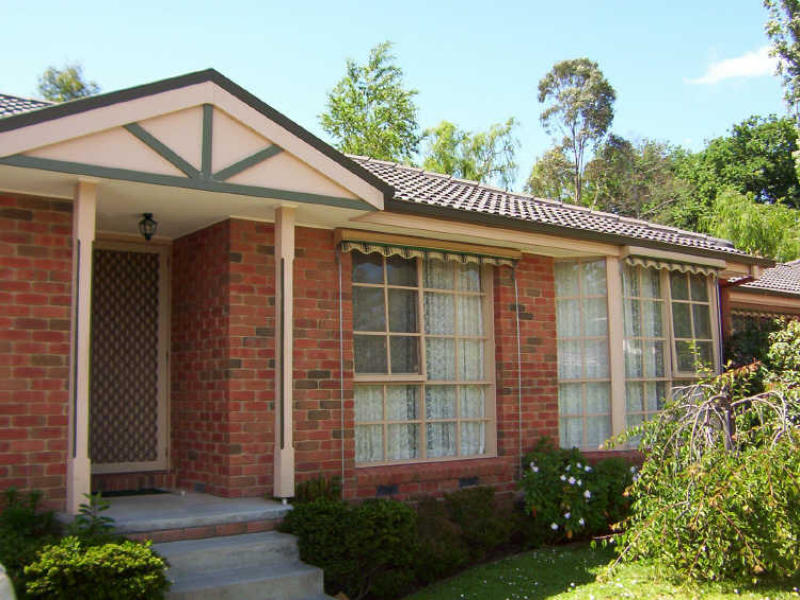 2/15 Emma Road, Croydon, VIC 3136