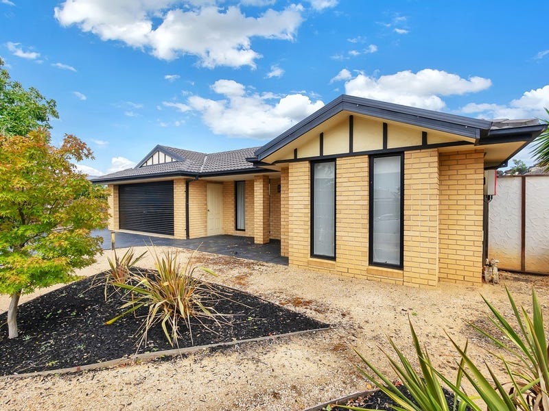 32 Mccullagh Street, Bacchus Marsh, VIC 3340
