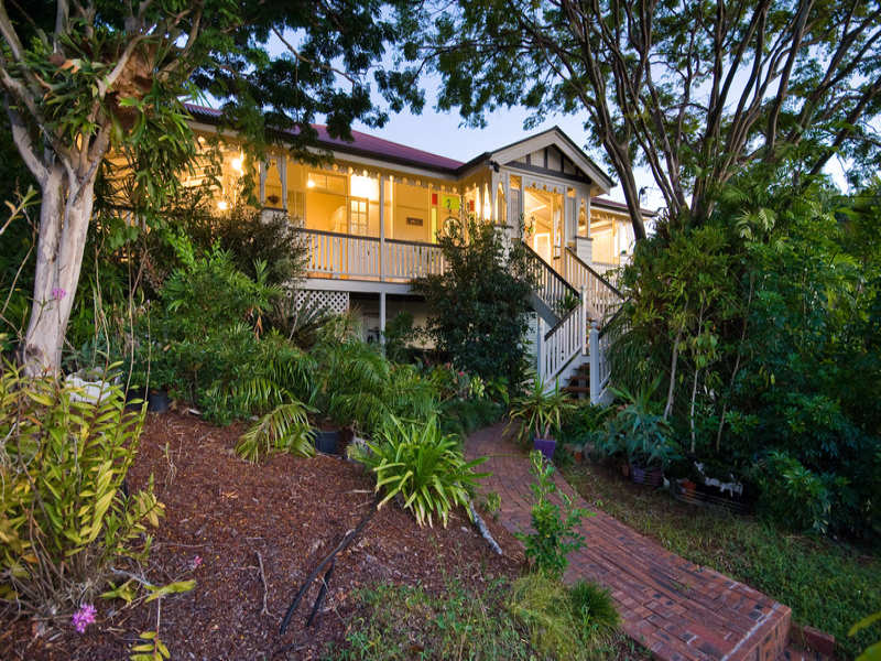 155 Empress Terrace, Bardon, Qld 4065 Property Details