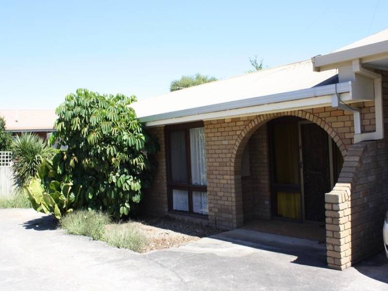 4/4 Ruddville Street, Korumburra, Vic 3950 Property Details