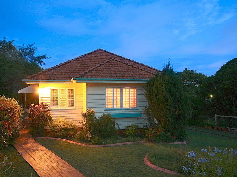 27 Shirley St, Enoggera, Qld 4051 Property Details