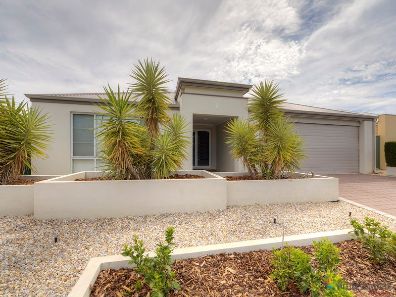 5 Belfry Way, Wattle Grove, WA 6107 House for Sale