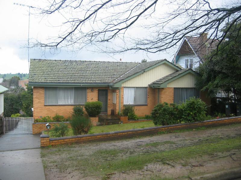 28 Clifford Street, Warragul, Vic 3820 Property Details