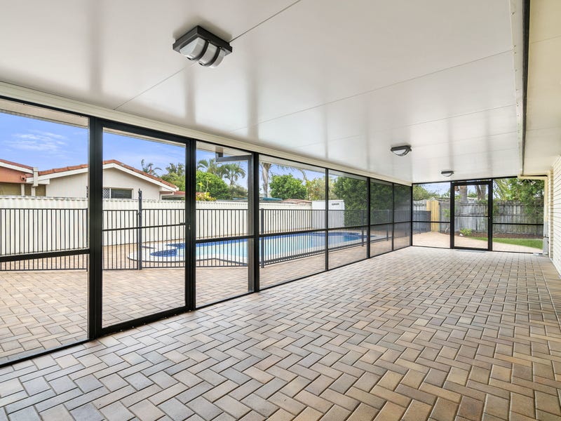 19 Rumrunner Street, Mermaid Waters, QLD 4218