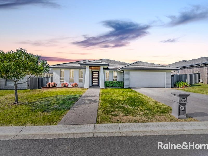 25 Shiraz Road, North Tamworth, NSW 2340