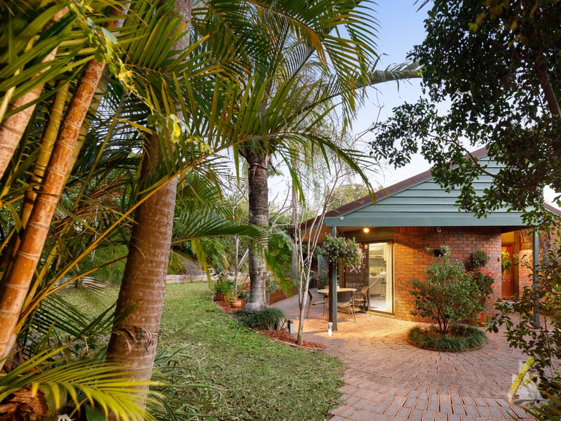 128 Greentrees Avenue, Kenmore Hills, Qld 4069