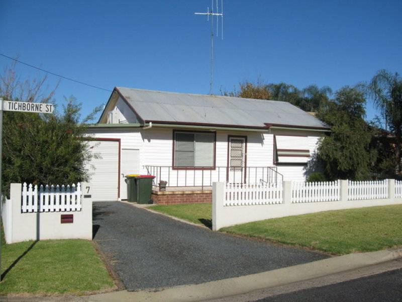 7 Tichborne Street, Parkes, NSW 2870 Property Details