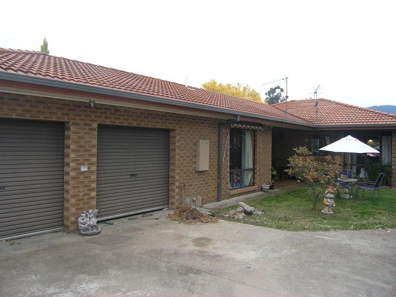 2/24 Station Street, Porepunkah, VIC 3740