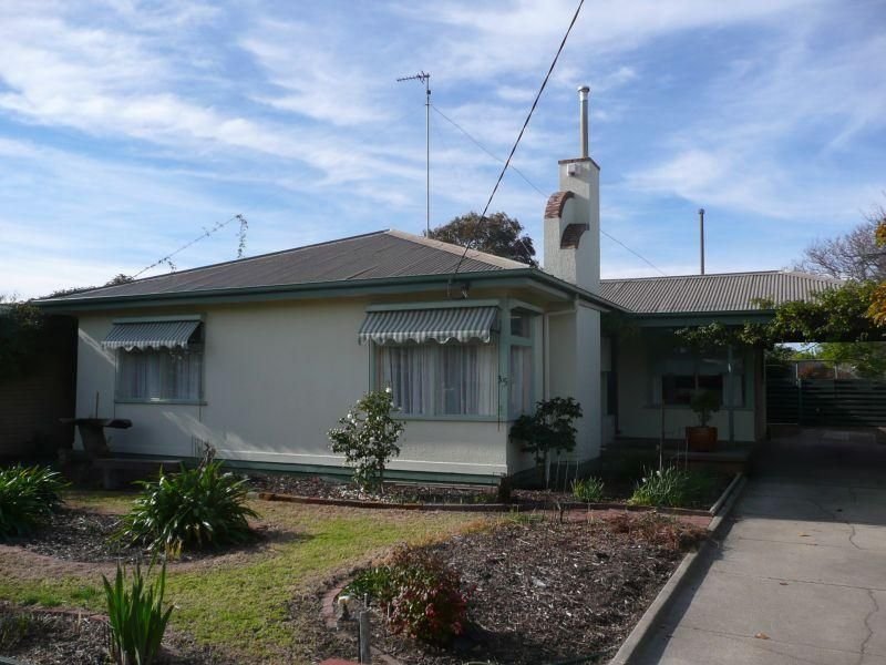 35 Grant Street, Bairnsdale, Vic 3875 Property Details