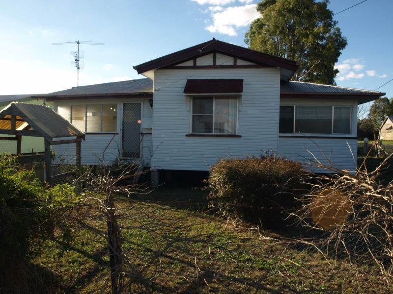 2 Commonwealth Street, Clifton, Qld 4361 Property Details