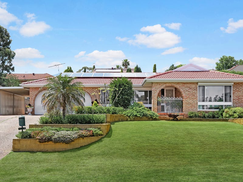 19 Warriewood St, Woodbine, NSW 2560 Property Details