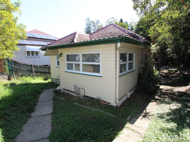 32 Bancroft Street, Kelvin Grove, QLD 4059