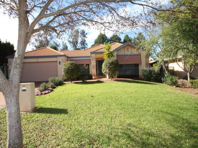 24 Pinehurst Avenue, Dubbo, NSW 2830 Property Details
