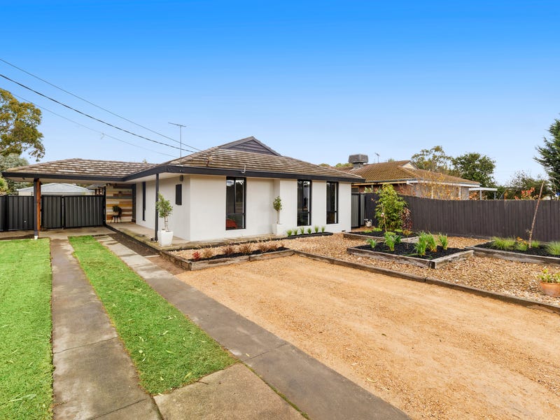 130 McClelland Avenue, Lara, Vic 3212 Property Details