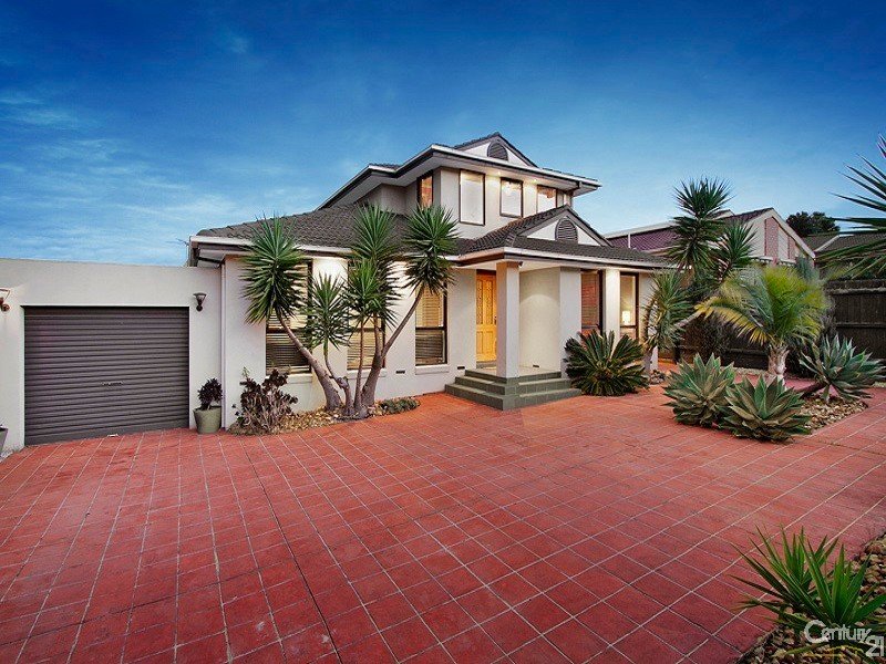 34 Thomas Mitchell Drive, Endeavour Hills, VIC 3802