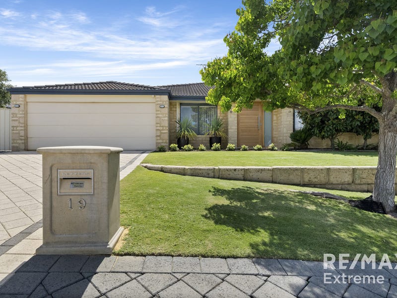 Sold Property Prices & Auction Results in Crieff Gardens, Wanneroo, WA ...