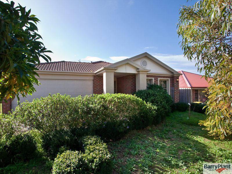 19 Manorwoods Drive, Frankston, VIC 3199
