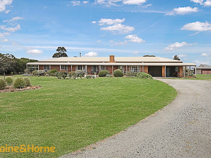 111 Fleming Court, Sunbury, Vic 3429 Property Details