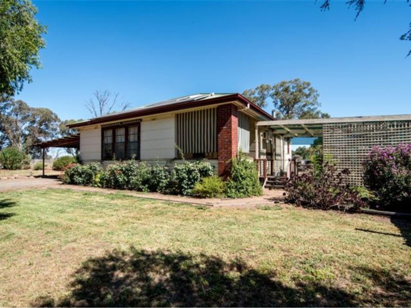 6 Pinnucks Road, Strathmerton, Vic 3641 Property Details