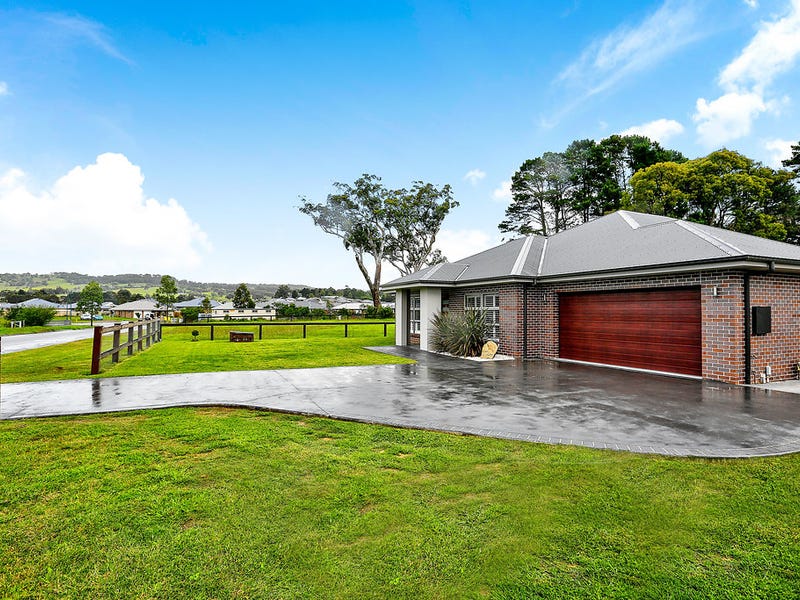 8 Cardigan Street, Mittagong, NSW 2575 Property Details