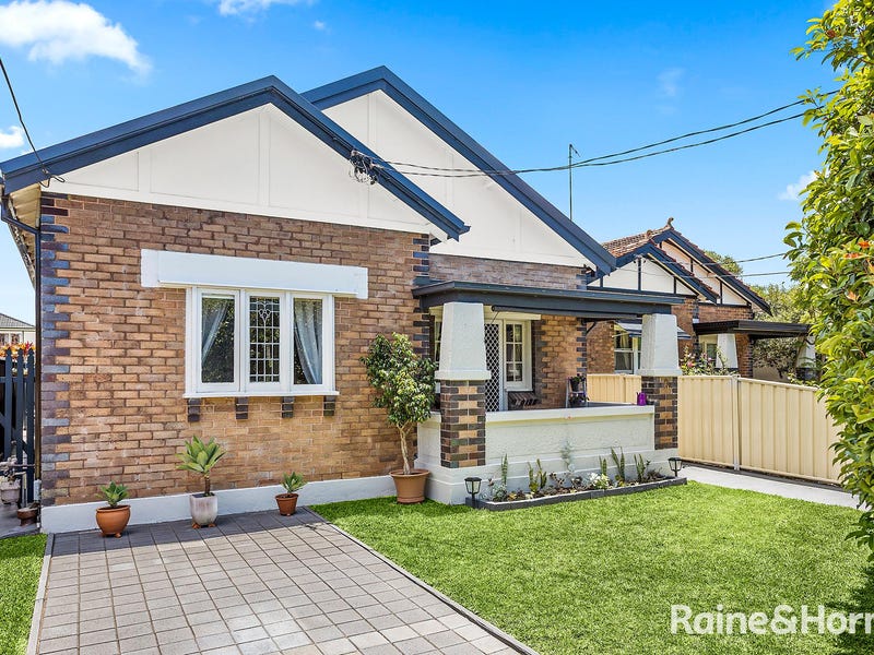 5 Greenacre Road South Hurstville Nsw 2221 Property Details