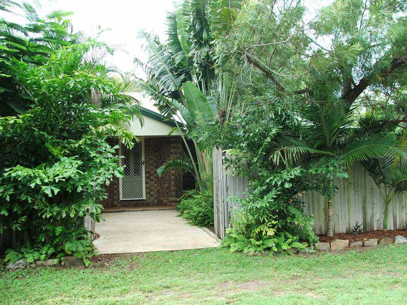 24 Grasstree Beach Road, Grasstree Beach, QLD 4740