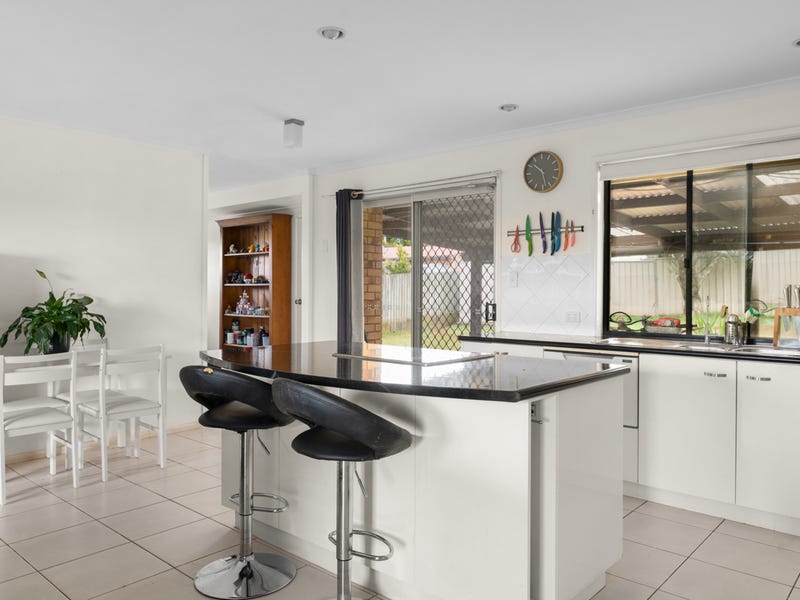 17 Traminer Drive, Wilsonton Heights, Qld 4350 House for Rent