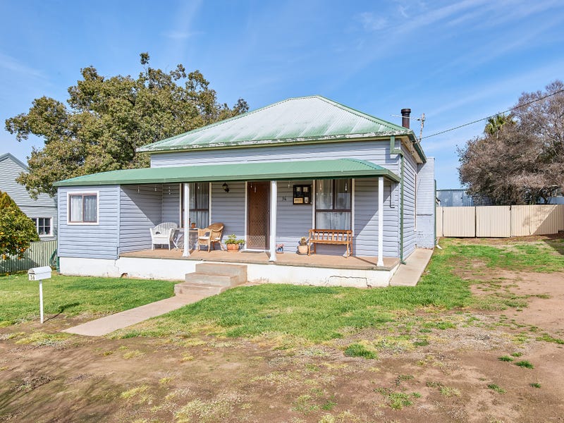 36 Kemp Street, Junee, NSW 2663 Property Details