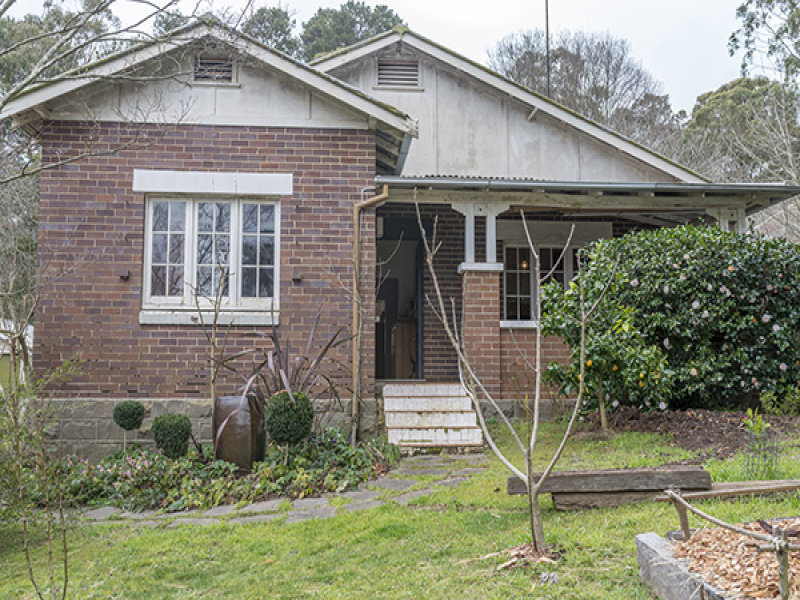 10 Banksia Street, Bowral, NSW 2576 Property Details