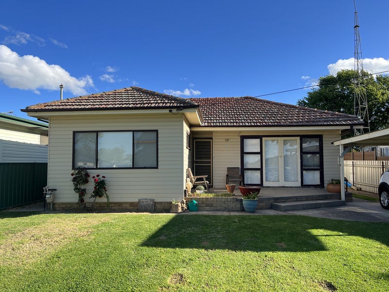 4 Neville Street, Goulburn, NSW 2580 - Property Details