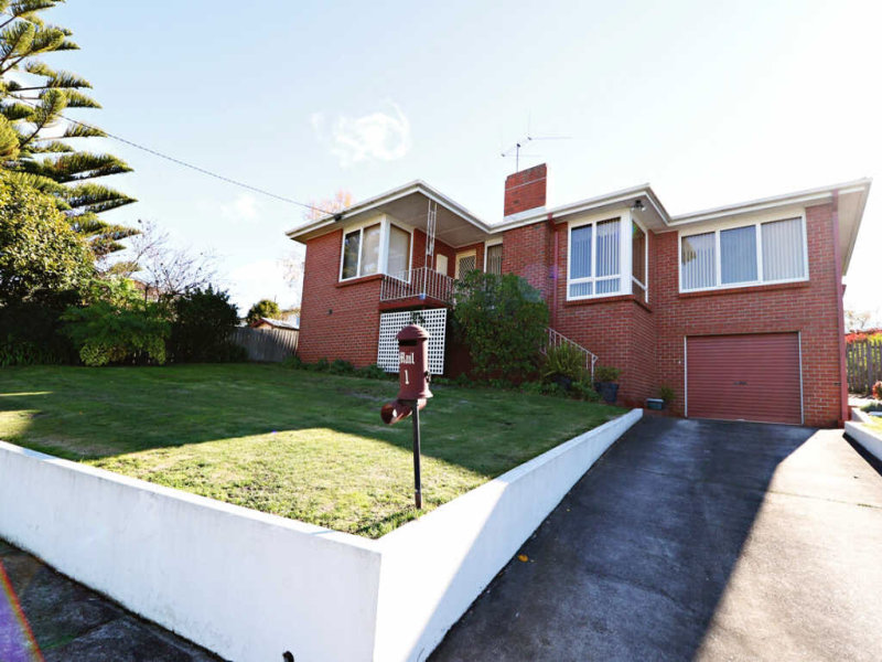 1 View Place, Devonport, Tas 7310 Property Details