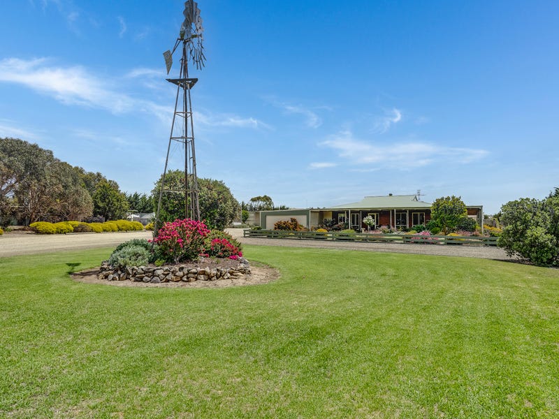 14 Michelmore Road, Middleton, SA 5213