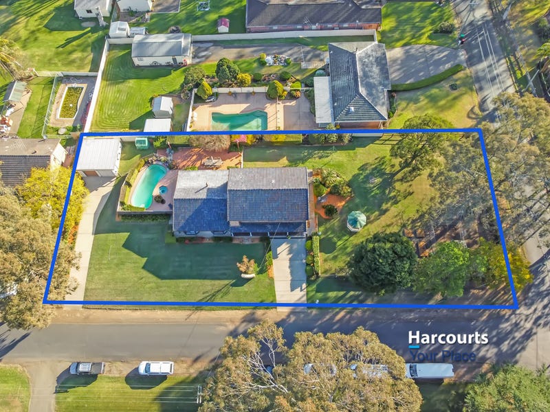 1 Bruce Road, Vineyard, NSW 2765 Property Details